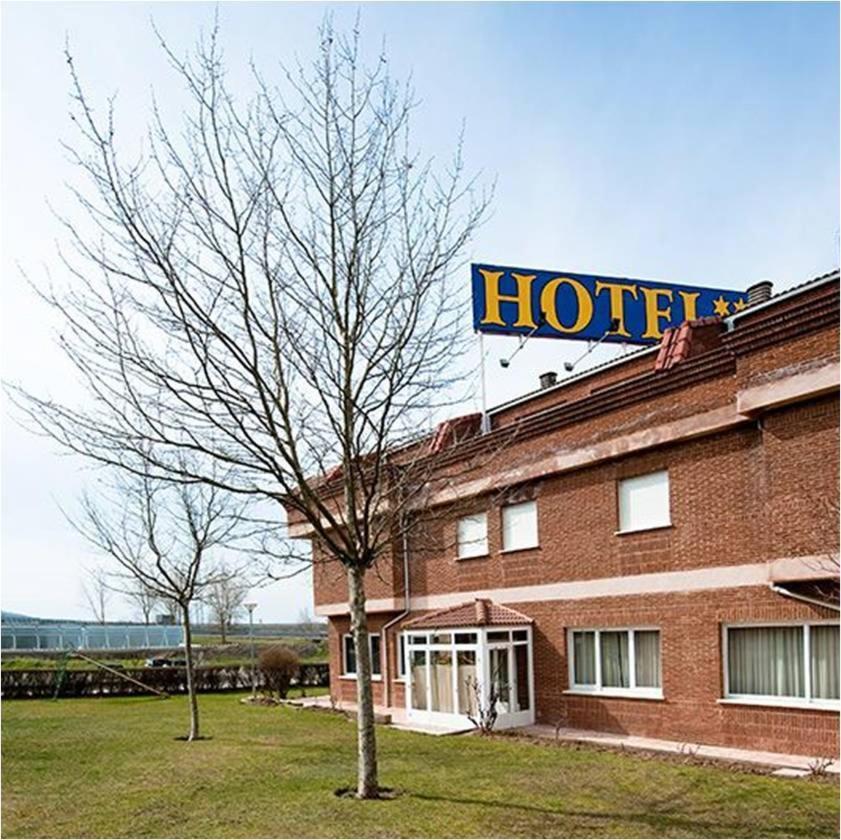 Hotel Area Serrano Buniel Екстер'єр фото